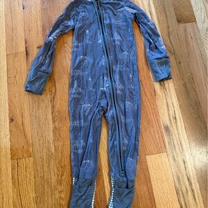 Bamboo Convertible Footie Pajamas 12-18 Months Buffalo NY Landmark Print Bivaly